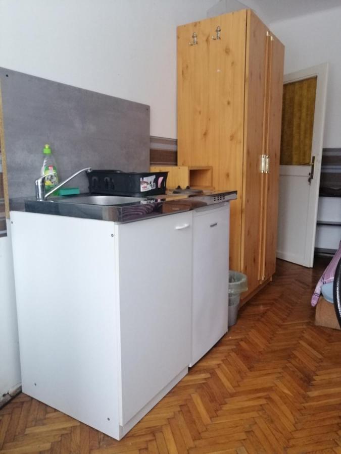 Belvarosi Vendeghaz Miskolc Exteriör bild