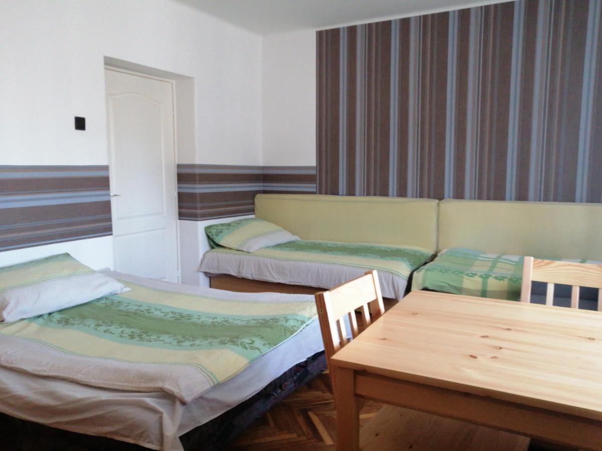 Belvarosi Vendeghaz Miskolc Exteriör bild