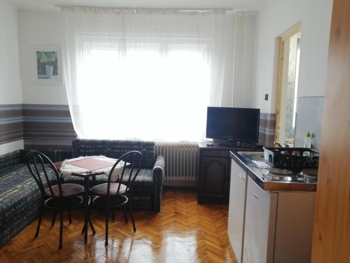 Belvarosi Vendeghaz Miskolc Exteriör bild