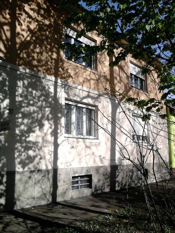 Belvarosi Vendeghaz Miskolc Exteriör bild